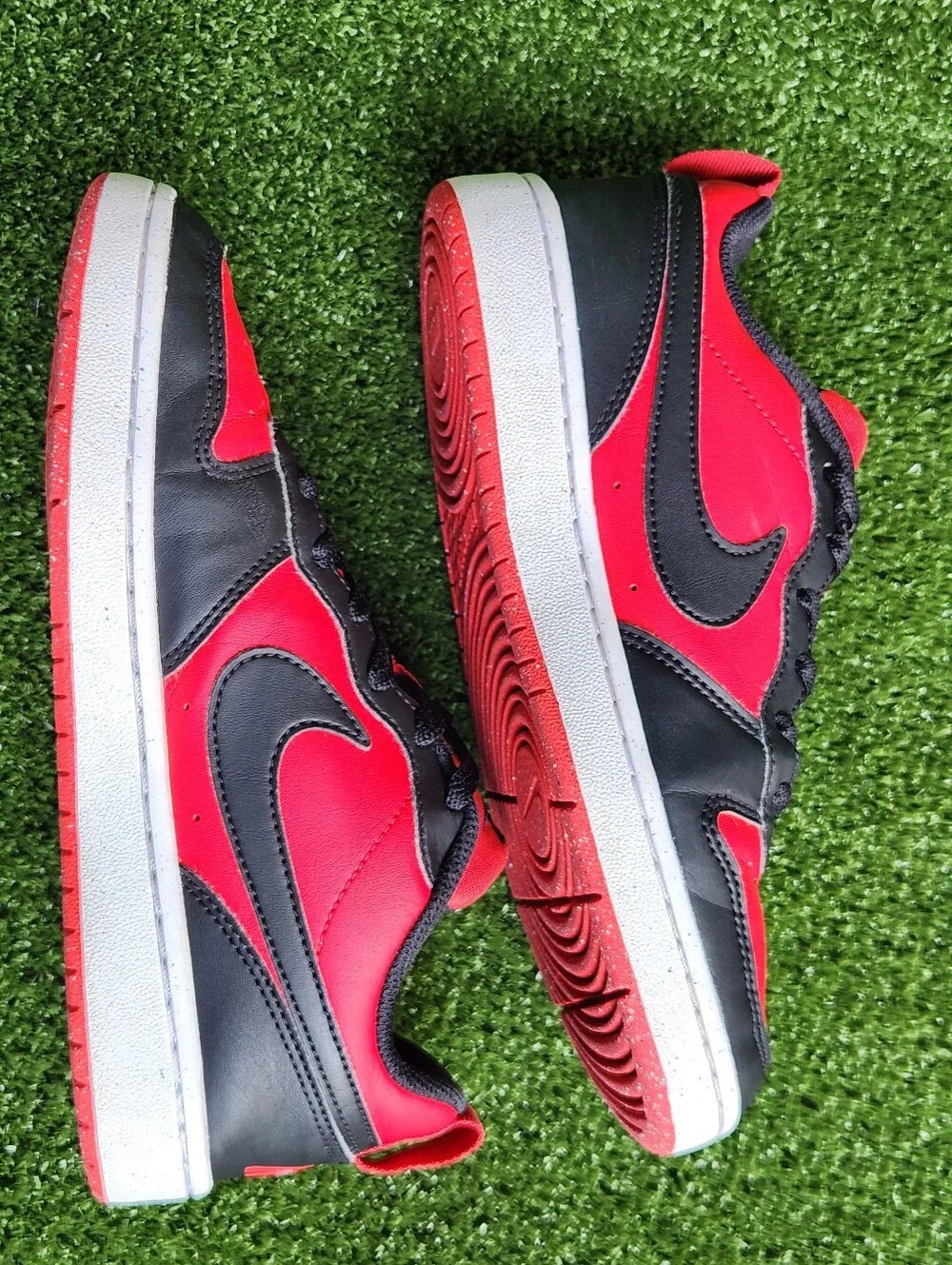 Nike Court Borough Low Big Kids Size 5.5 Youth Red Black Leather Sneakers Shoes